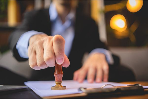 công chứng giấy tờ trẻ em