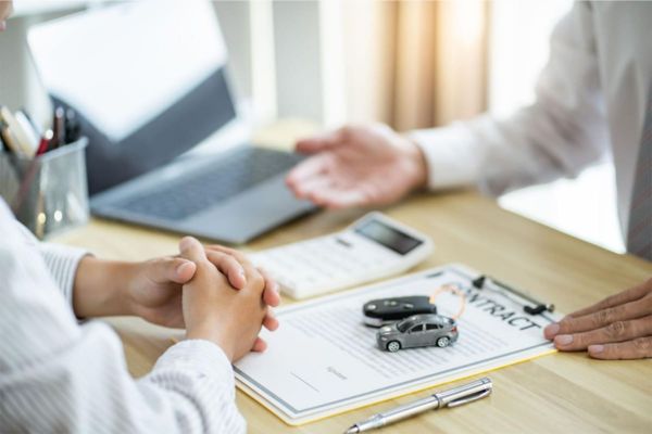 Hợp đồng mua bán xe ô tô cũ