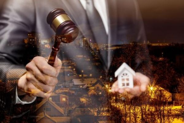 Thẩm quyền công chứng hợp đồng