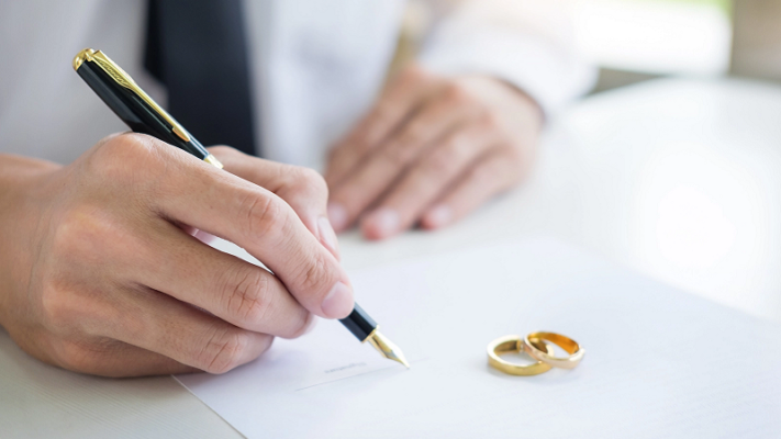 trách nhiệm công chứng viên