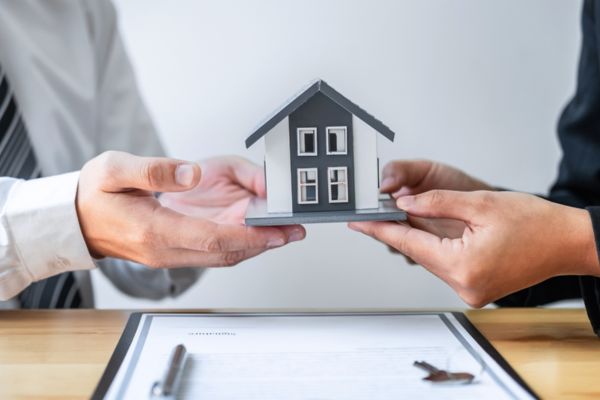 Pháp lý về căn hộ khách sạn dịch vụ