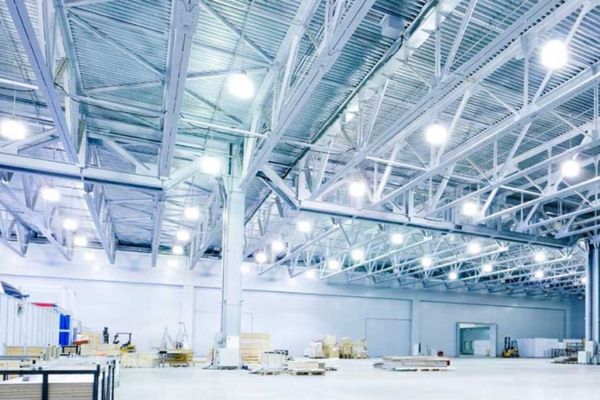 Mua bán tài sản là thiết bị chiếu sáng công nghiệp