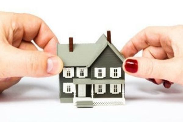 Quyền của vợ/chồng với tài sản trong trường hợp bị xử lý