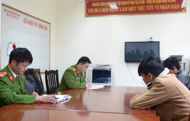 Giả danh Công an