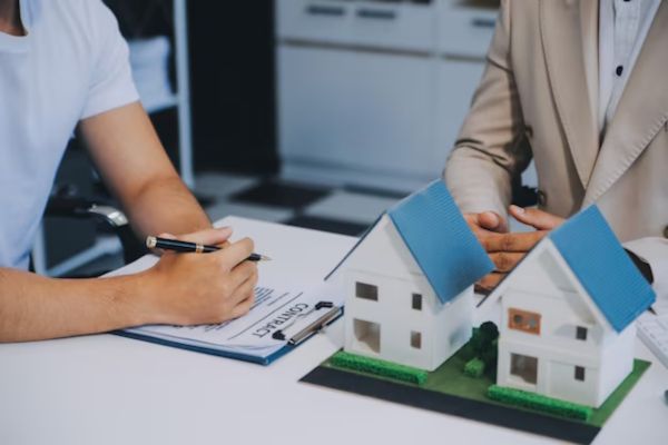 Tranh chấp khi bán nhà: Cách giải quyết hiệu quả và pháp lý liên quan